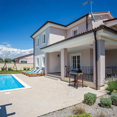 Holiday home Tempera Pula
